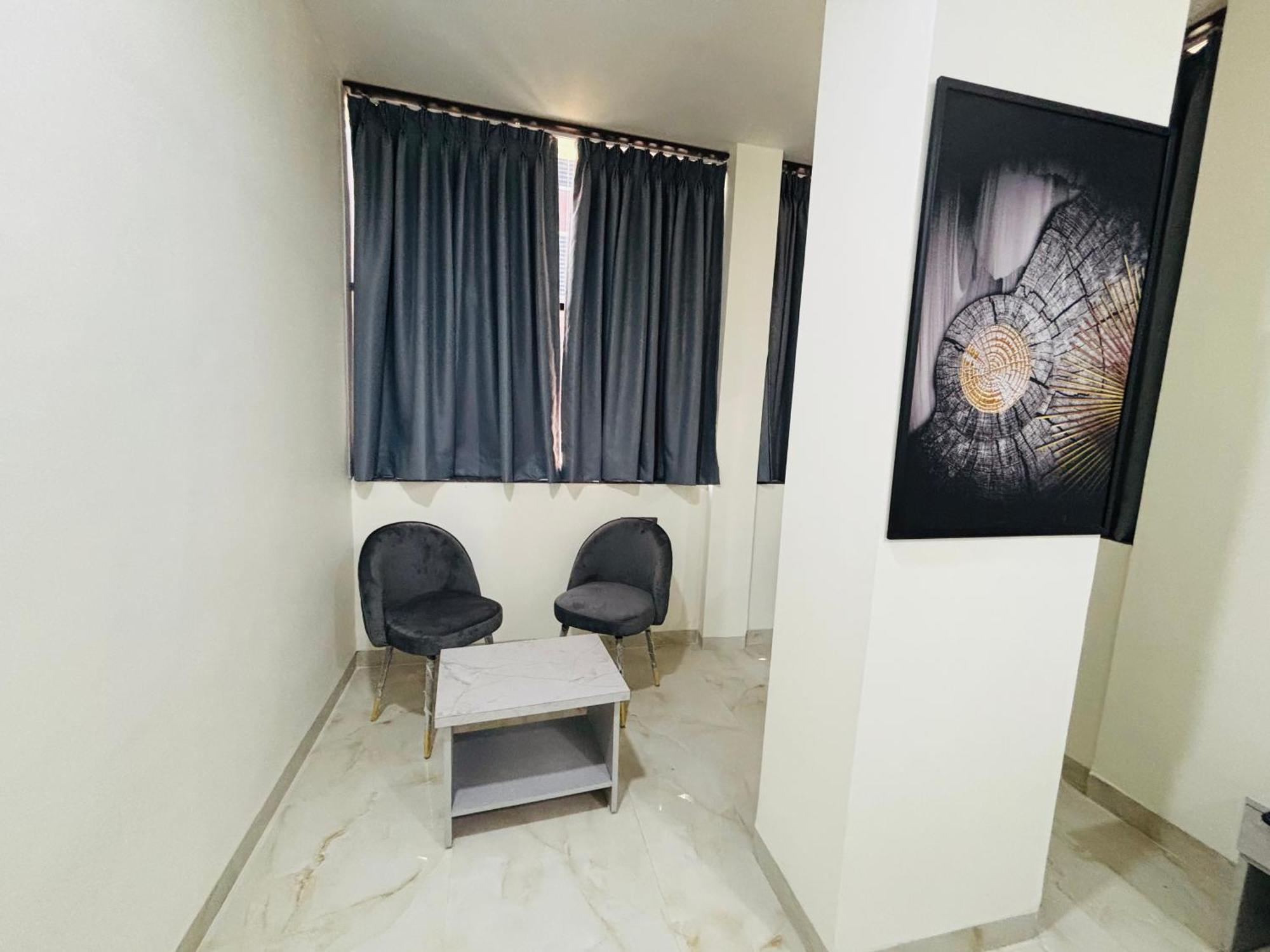 Hotel Sky City Nagpur Exteriör bild